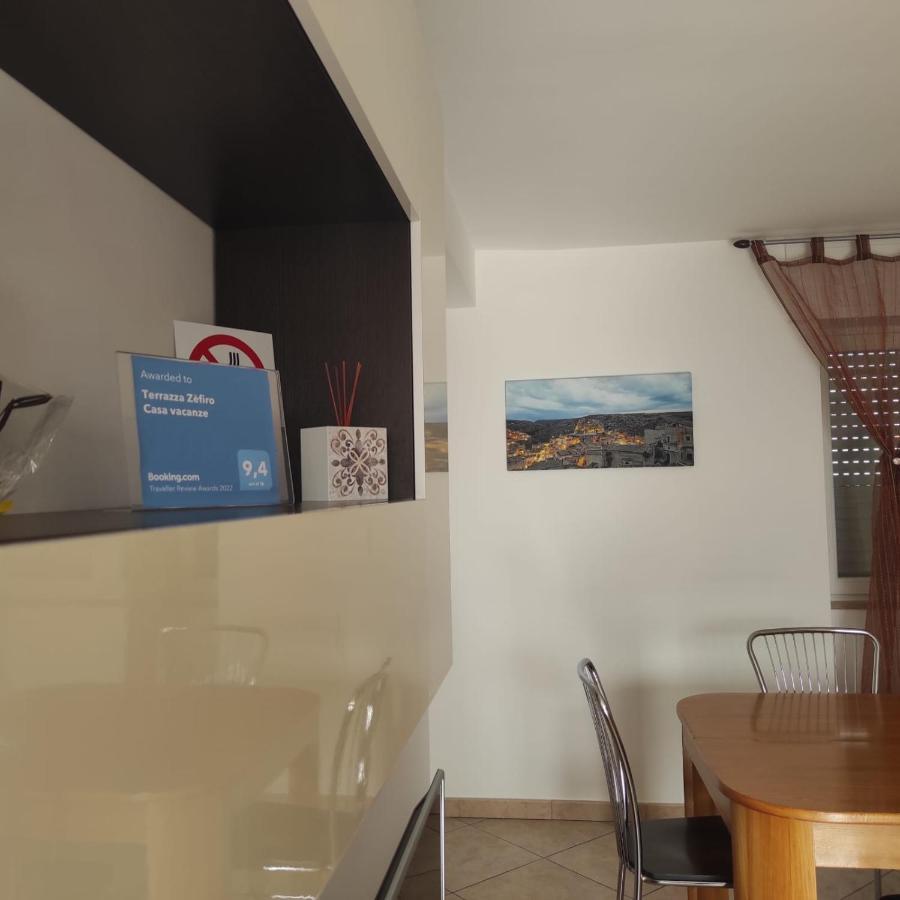 מטרה Terrazza Zefiro Casa Vacanze מראה חיצוני תמונה
